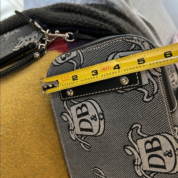 Vintage Dooney and Bourke signature Donegal Crest domed satchel - Picture 5 of 7